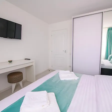 Iggy Luxury Central Apartment Hunedoara Exterior photo